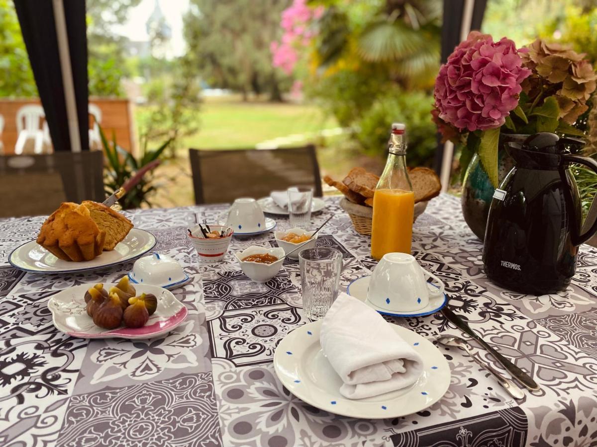 Les Yourtes Du Bearn - Domaine Des Deux Clos Bed & Breakfast Pontiacq-Viellepinte Екстериор снимка